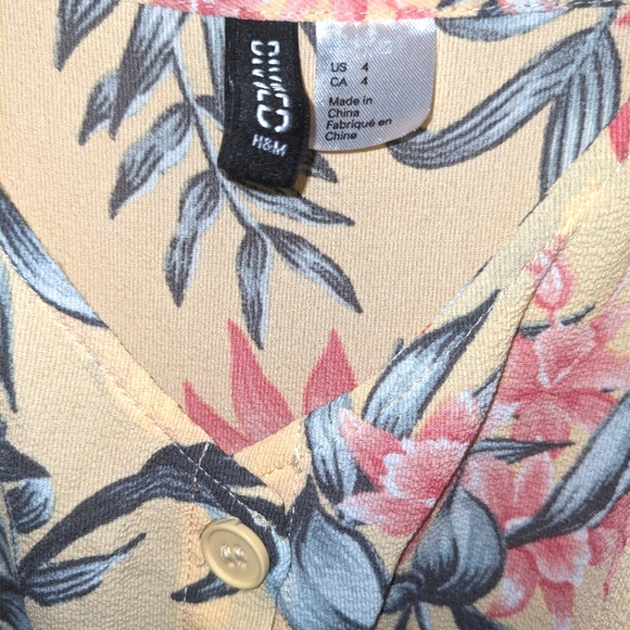 Dress - Picture 3 of 3